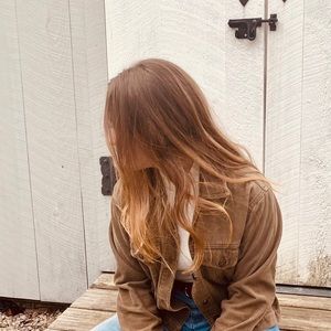 Meet your Posher, Layla